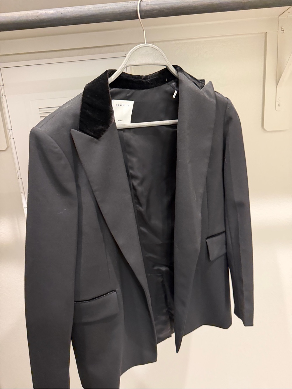 Sandro black wool blend tailored blazer 36 Fr